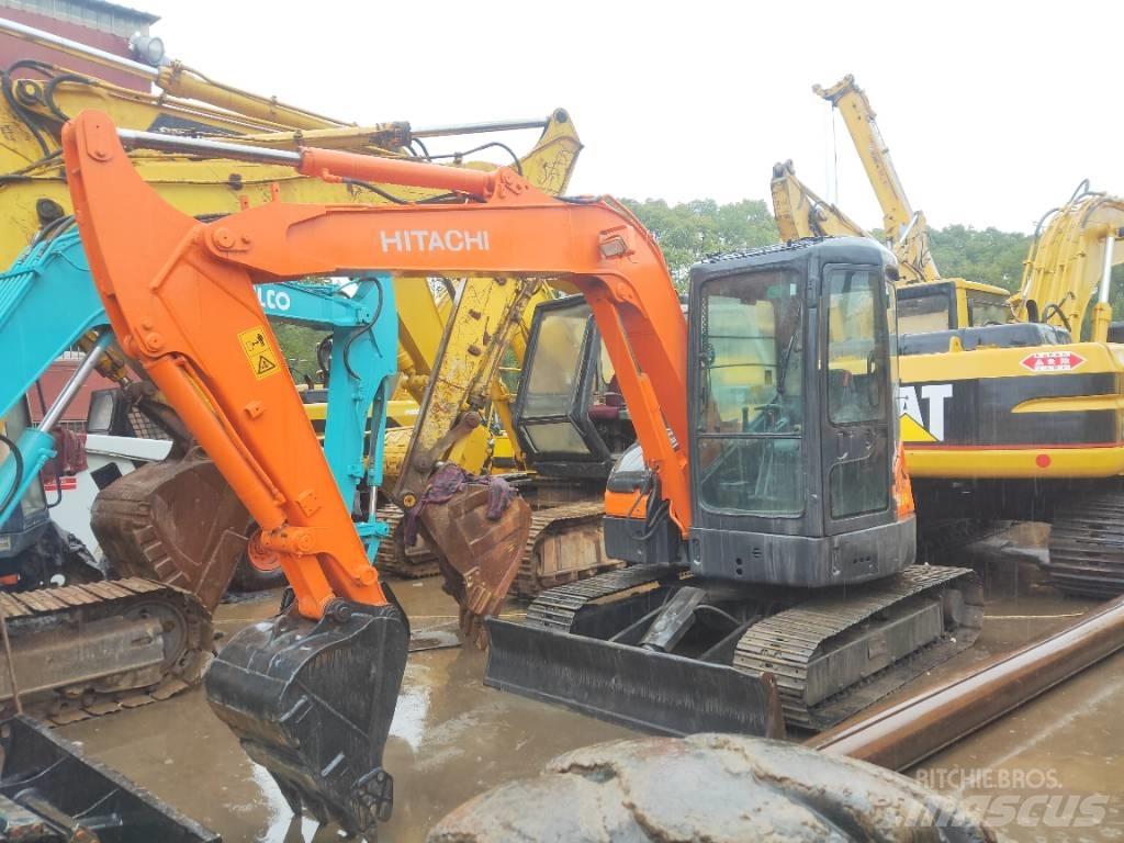 Hitachi ZX 55 UR 소형 굴삭기 7톤 미만