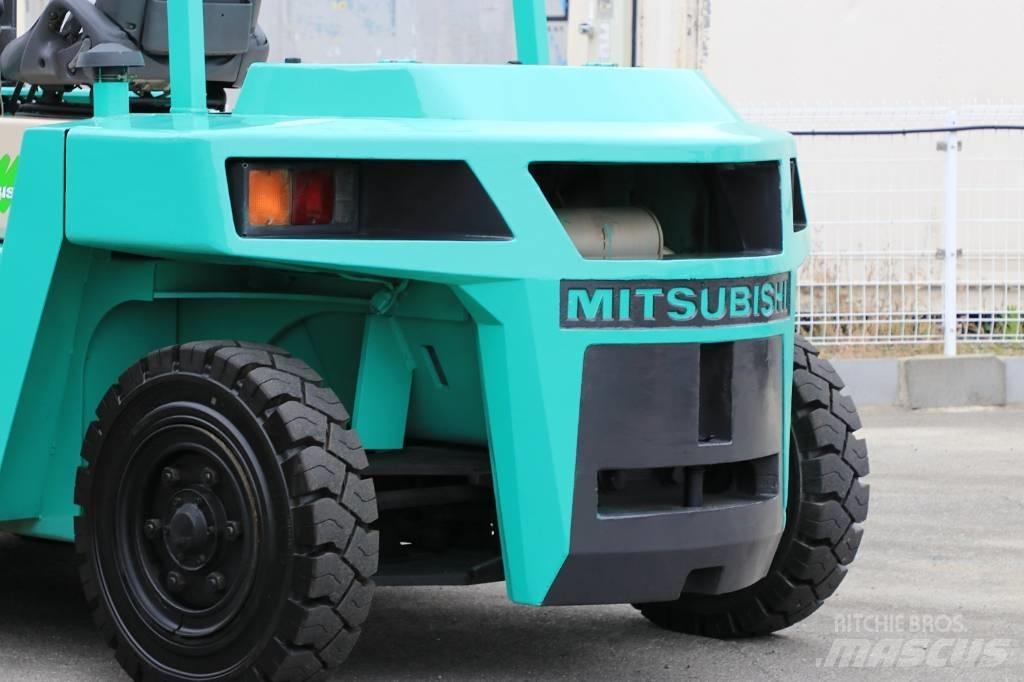 Mitsubishi FD60 디젤 지게차