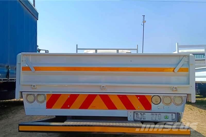 Isuzu NPR400 기타 트럭