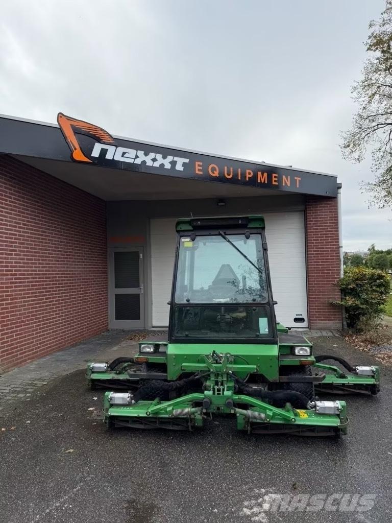 John Deere 1903 탑승형 잔디깎기