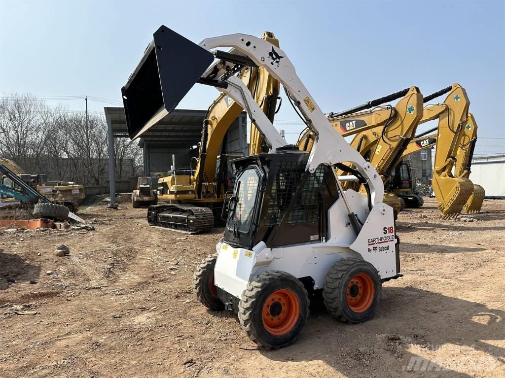 Bobcat S 18  스키드로더