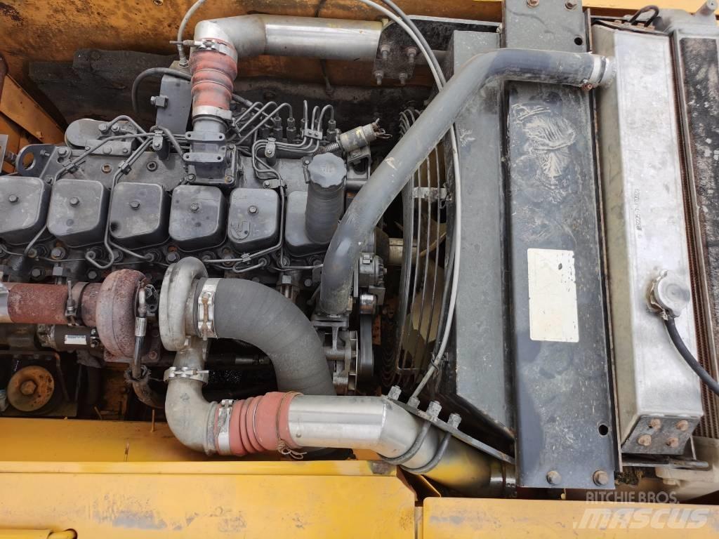 Hyundai R225LC-7 대형 굴삭기 29톤 이상