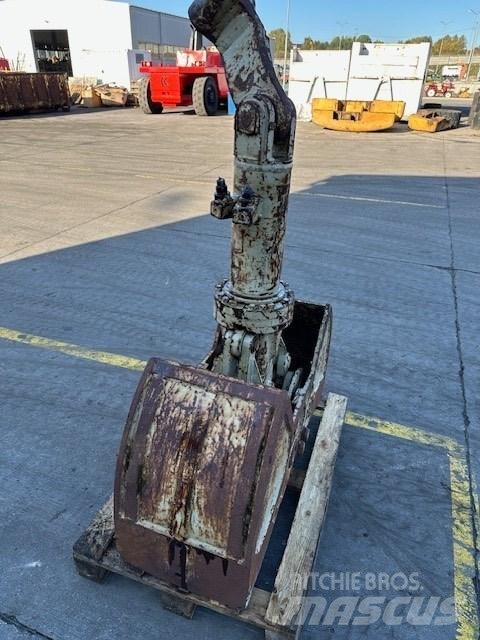 Atlas 580 kg 집게
