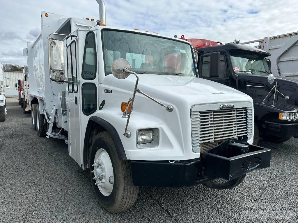 Freightliner FL80 폐기물 수거 트럭