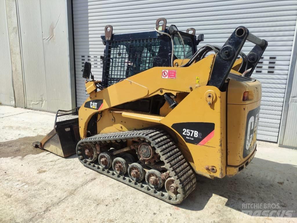 CAT 257 B 2 궤도식 로우더