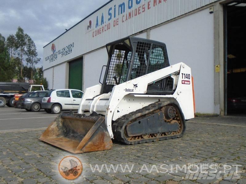 Bobcat T 140  스키드로더