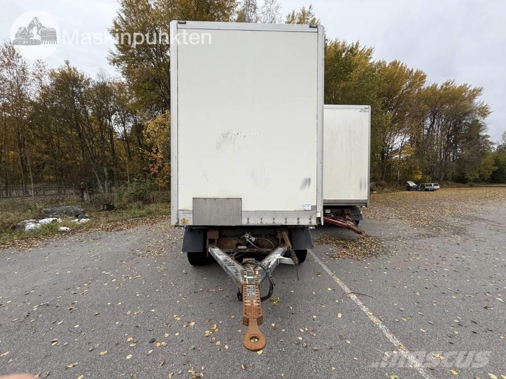 Närko D4HW13L62 박스 바디 트레일러