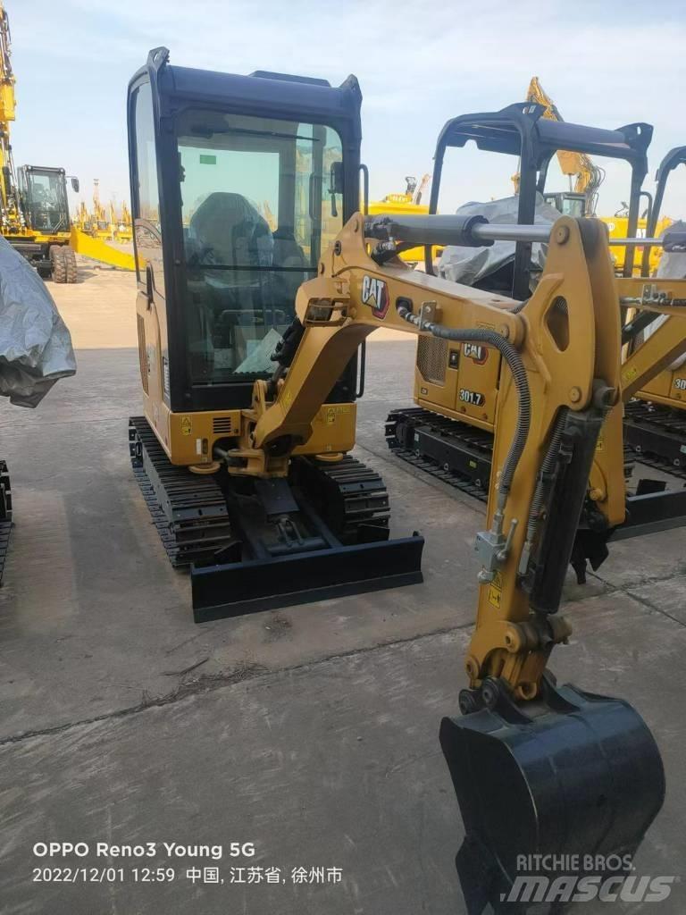 CAT 302 CR  휠 굴삭기