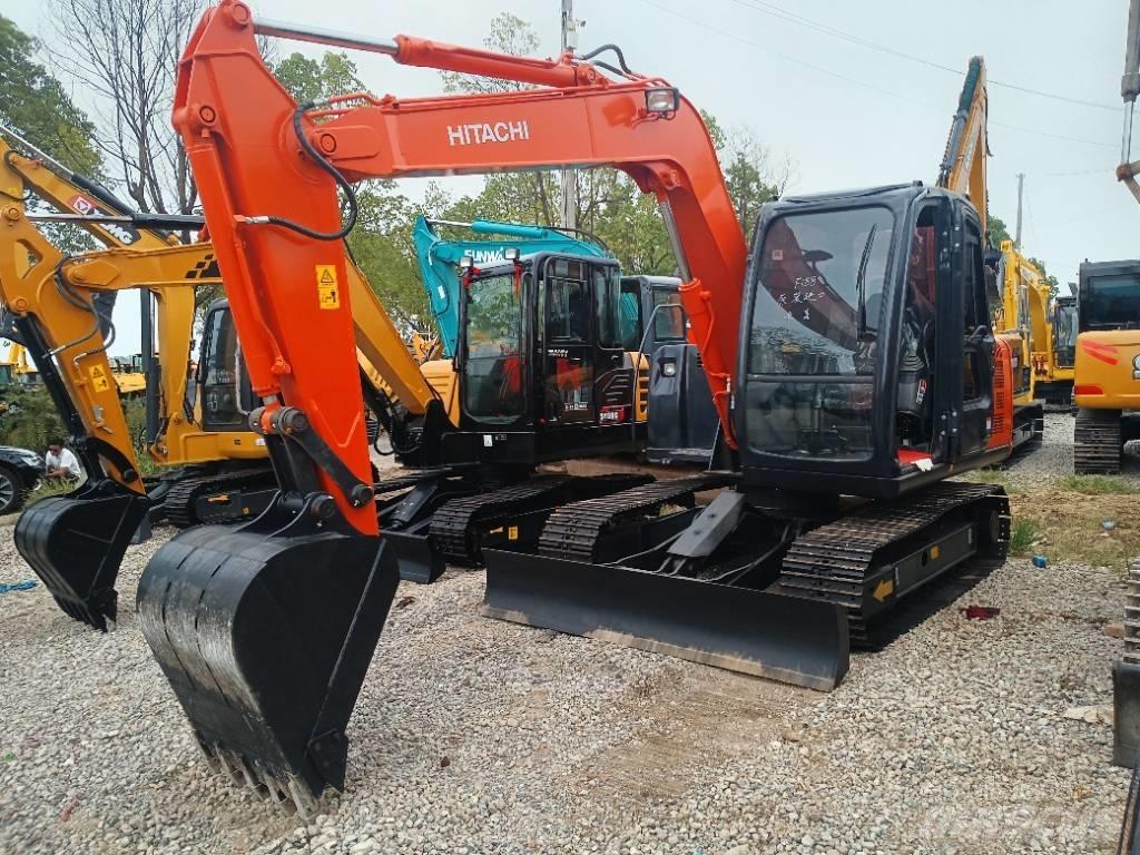 Hitachi ZX 70 소형 굴삭기 7톤 미만