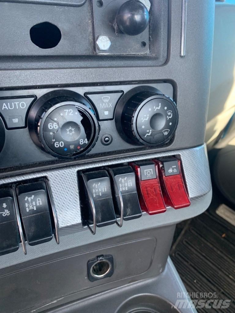Kenworth T-880 트랙터 유닛
