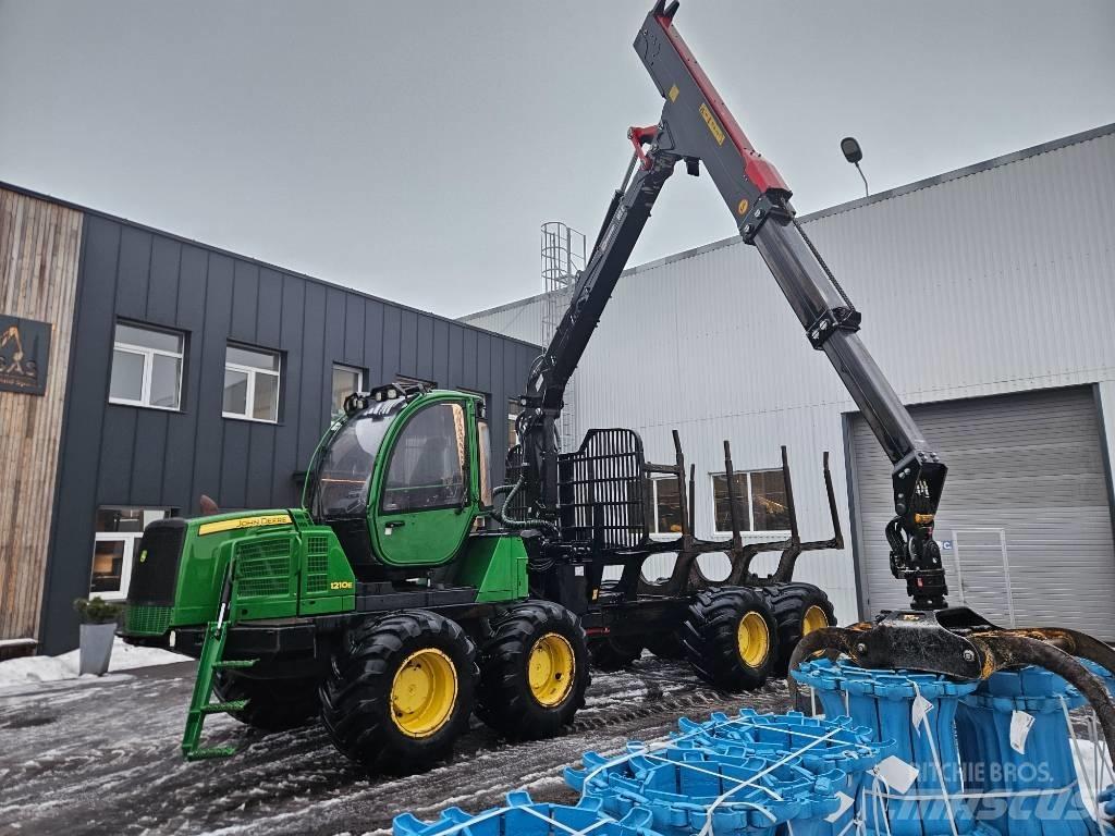 John Deere 1210 E 원목 포워더