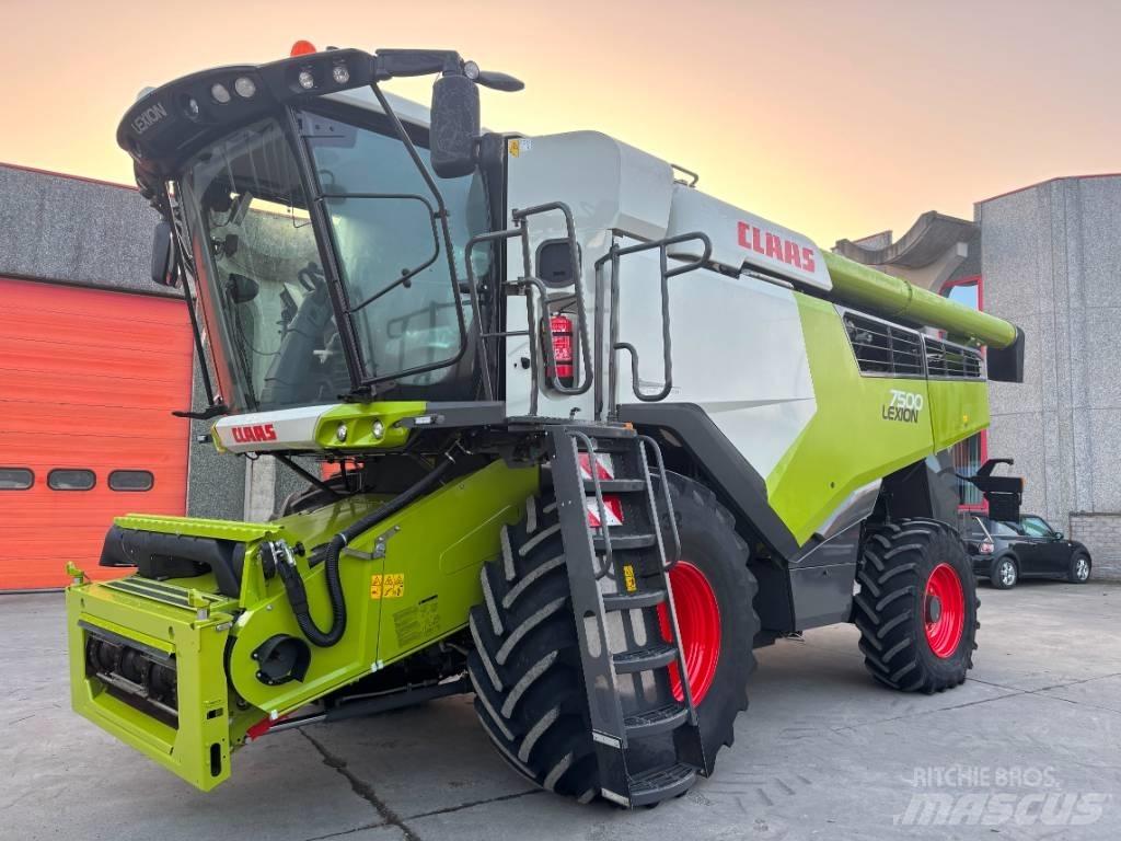 CLAAS Lexion 7500 콤바인 수확기
