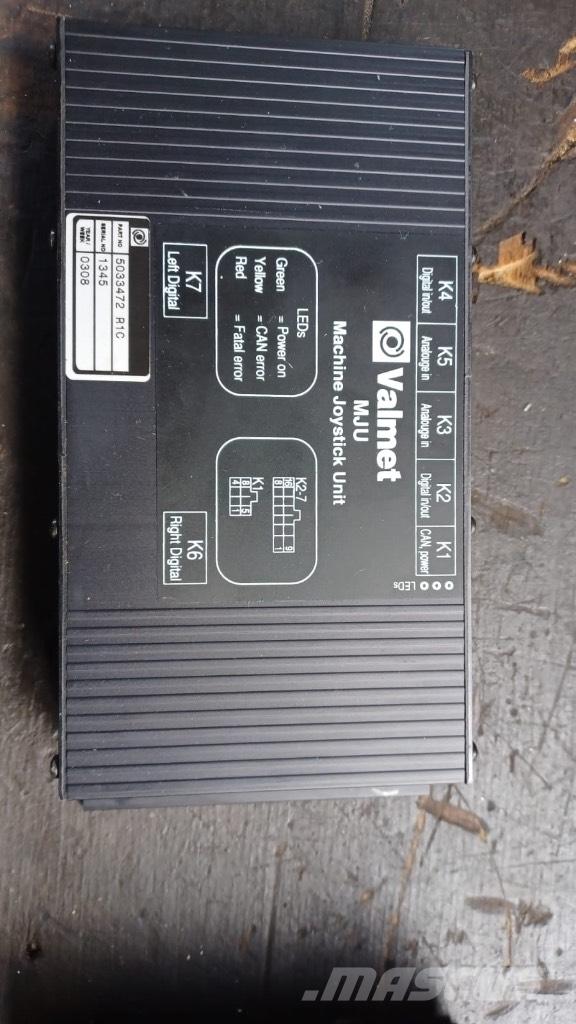 Valmet 911.1 원목 하베스터