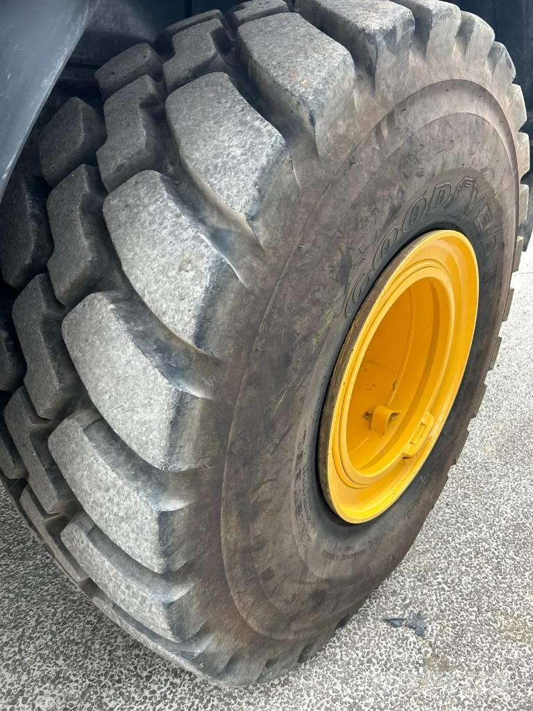 Komatsu WA 475-10E0  휠로우더