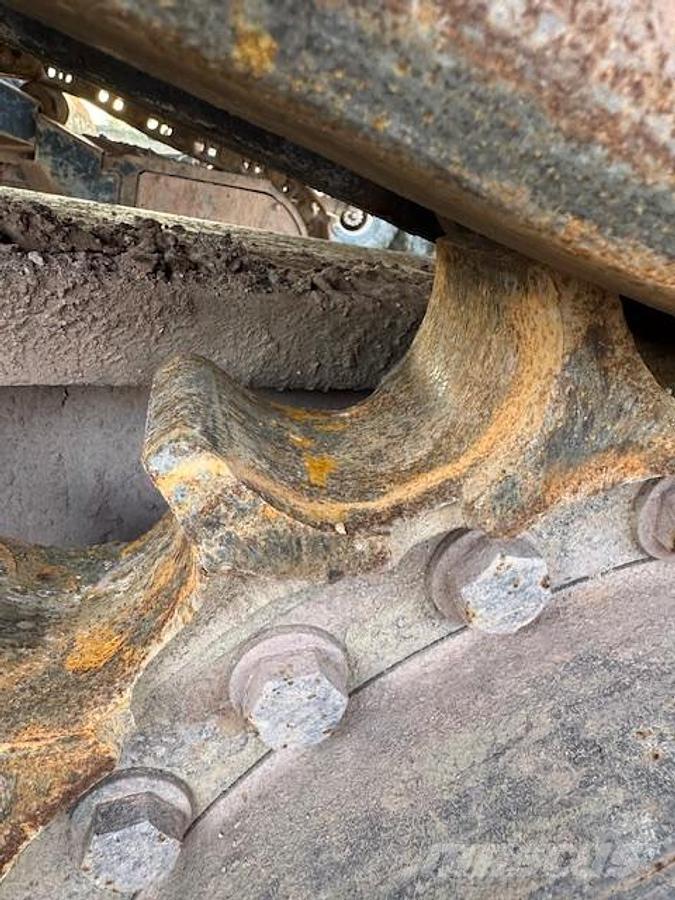 Hitachi ZX650LCH 대형 굴삭기 29톤 이상