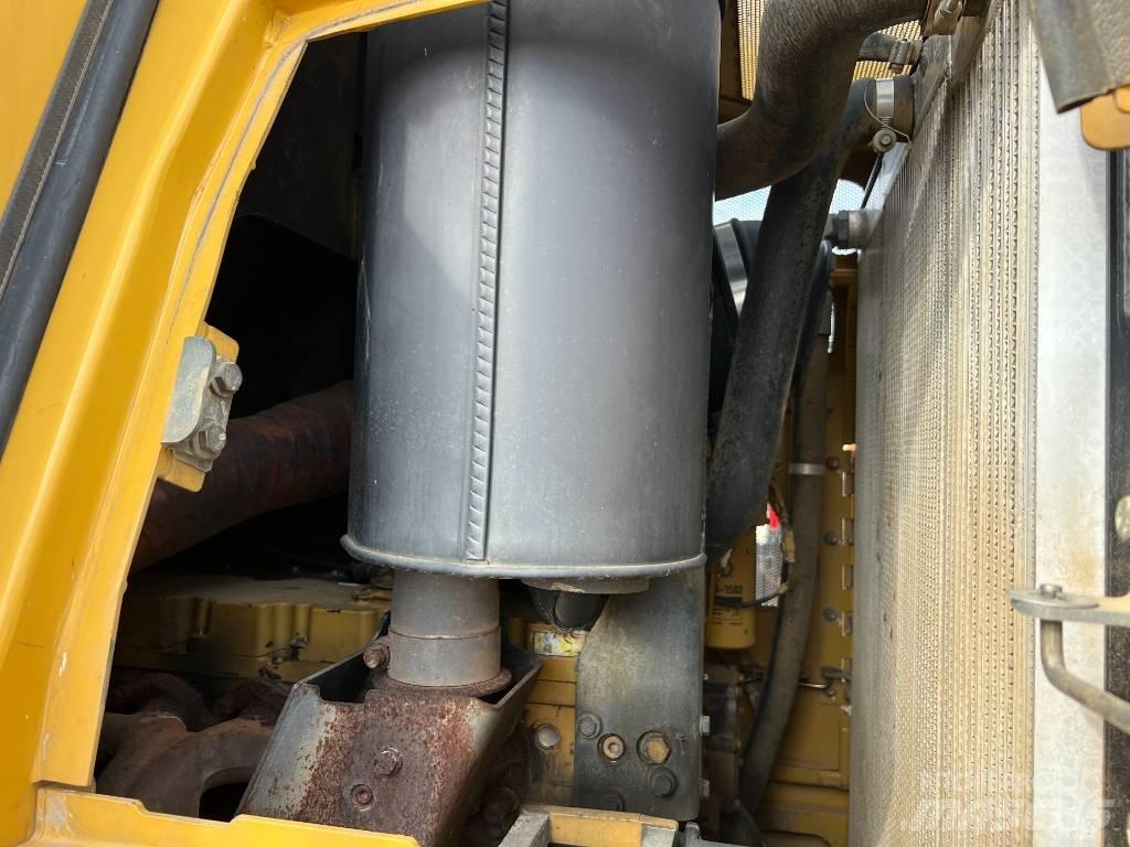 CAT 963 D 궤도식 로우더
