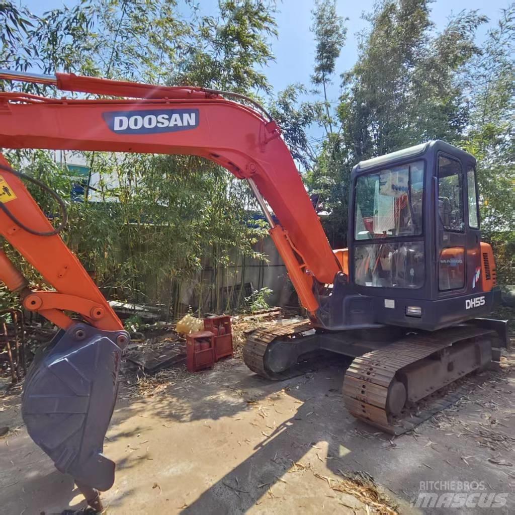 Doosan DH 55 소형 굴삭기 7톤 미만