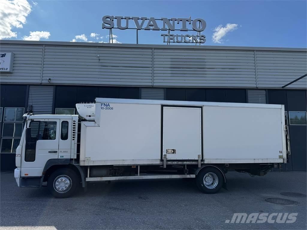 Volvo FL220 탑차 트럭