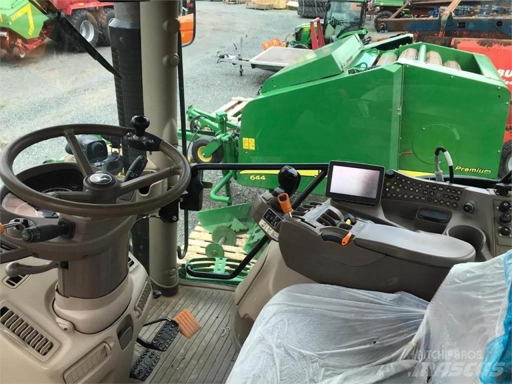 John Deere 6210R 트랙터