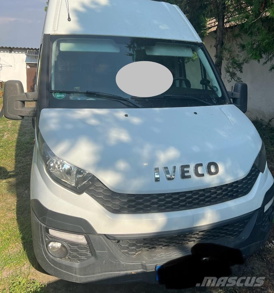 Iveco Daily 35S15 패널 화물차