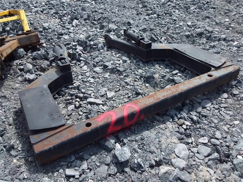 Komatsu 895 기타 구성품