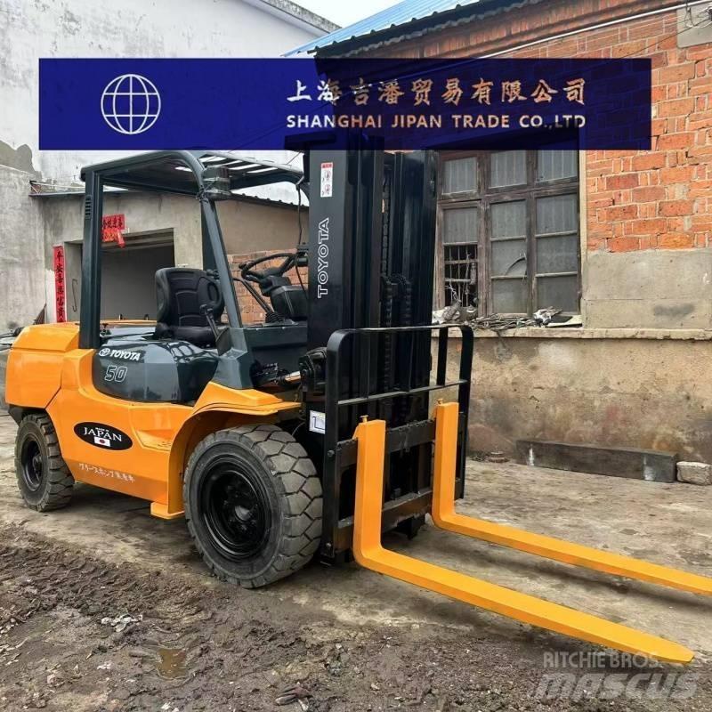 Toyota 5 ton 디젤 지게차