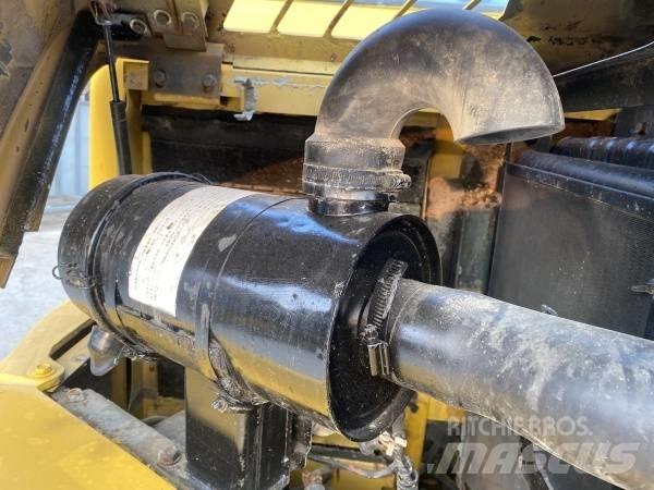 Komatsu PC 60 대형 굴삭기 29톤 이상