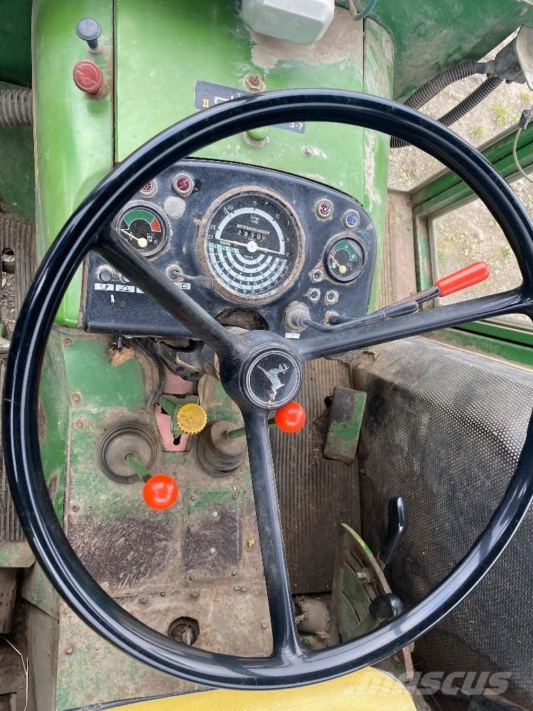 John Deere 1630 트랙터