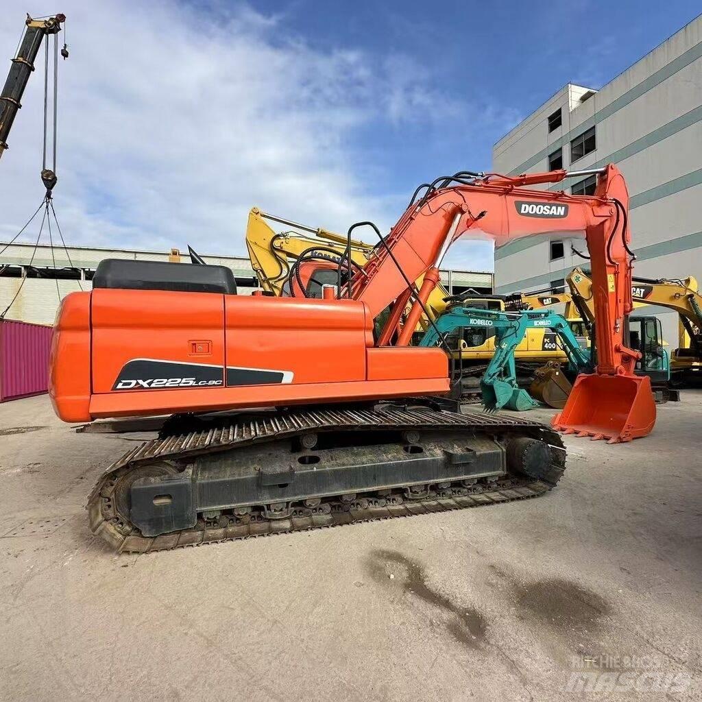Doosan DX 225 LC-9C 대형 굴삭기 29톤 이상