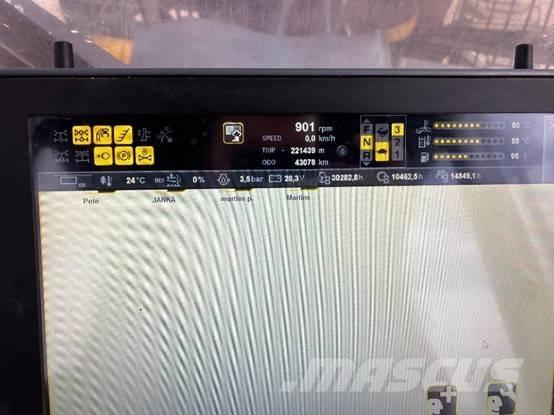 Ponsse Buffalo 8W 원목 포워더