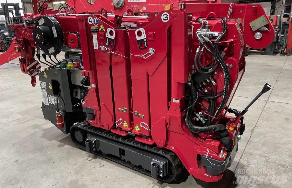 Unic B-350.2V 미니 크레인