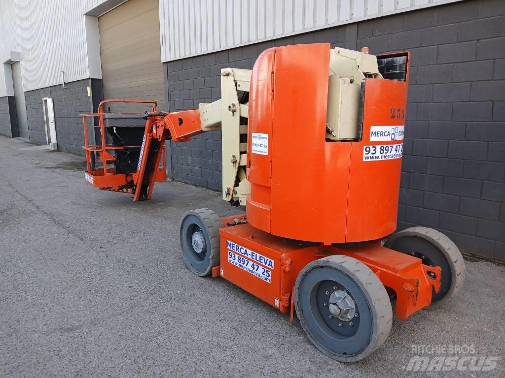 JLG E300AJP 관절형 전동이동 리프트