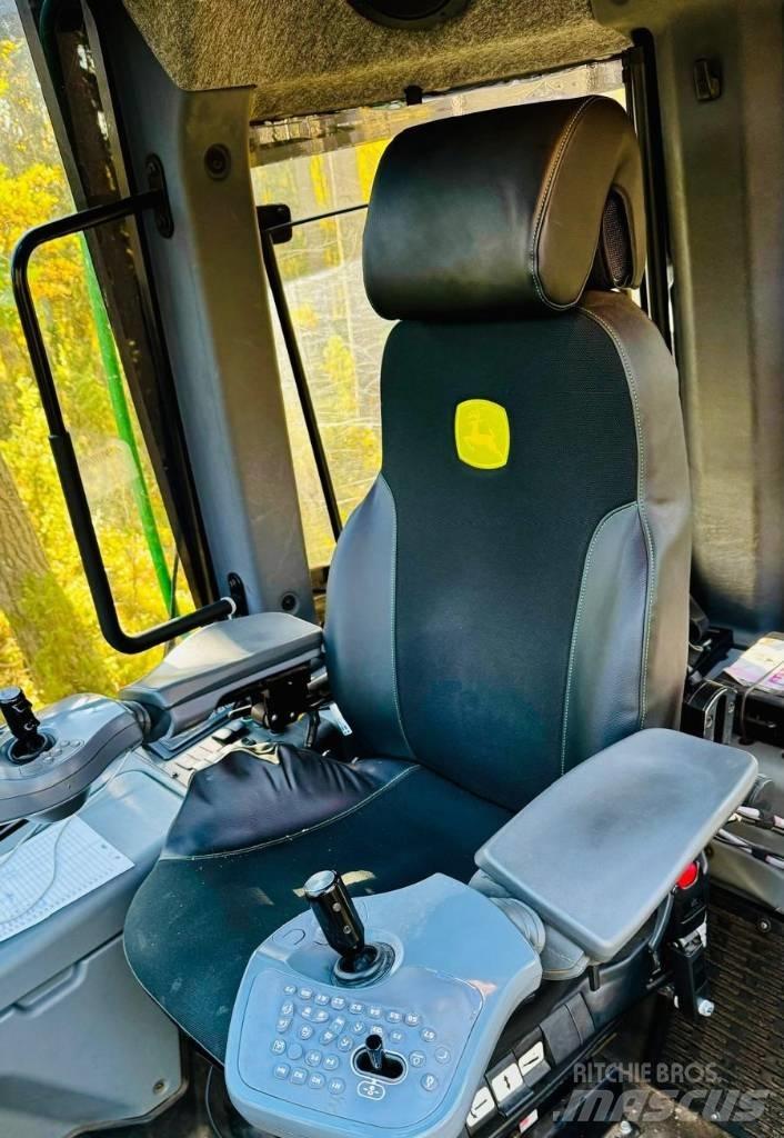 John Deere 1010G 원목 포워더