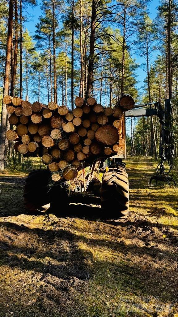 John Deere 1010G 원목 포워더
