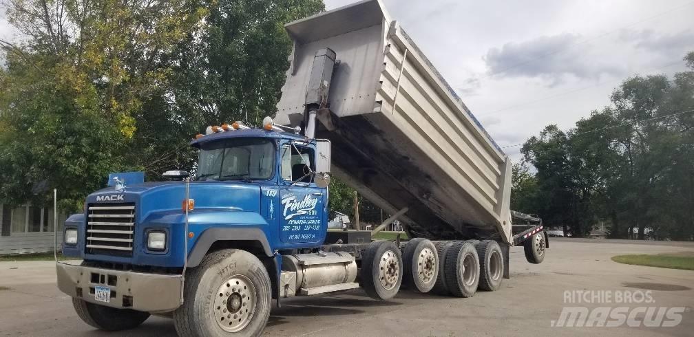 Mack RD 688 S 덤프 트럭