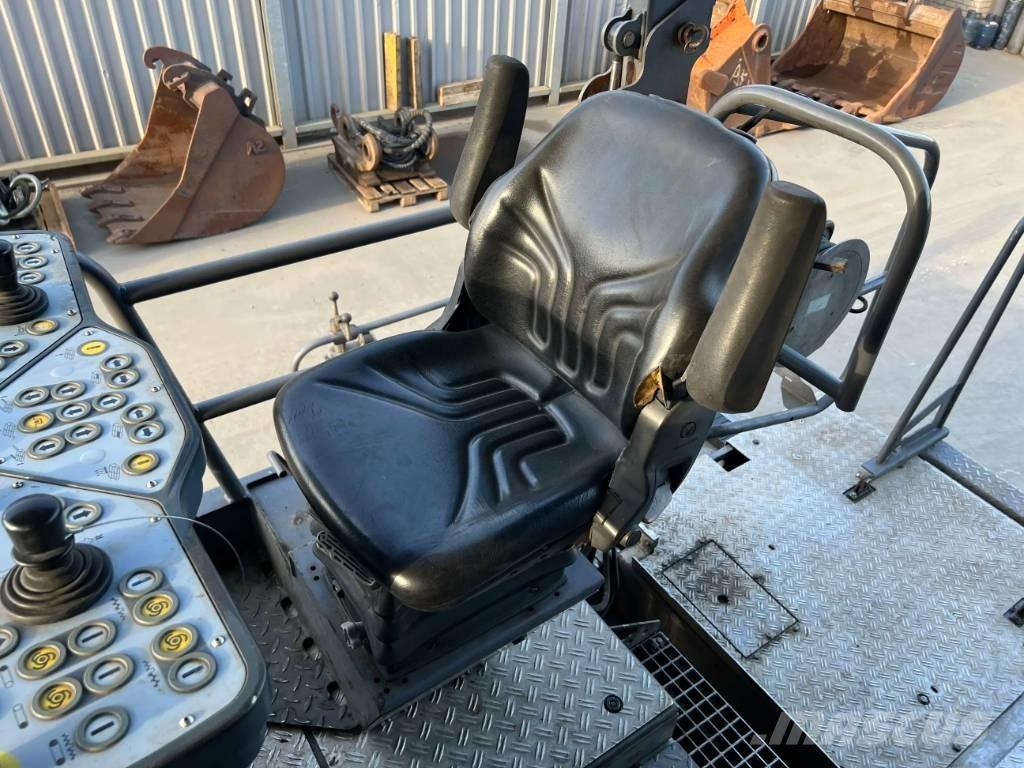 Vögele SUPER 1800-2 아스팔트 포장장비