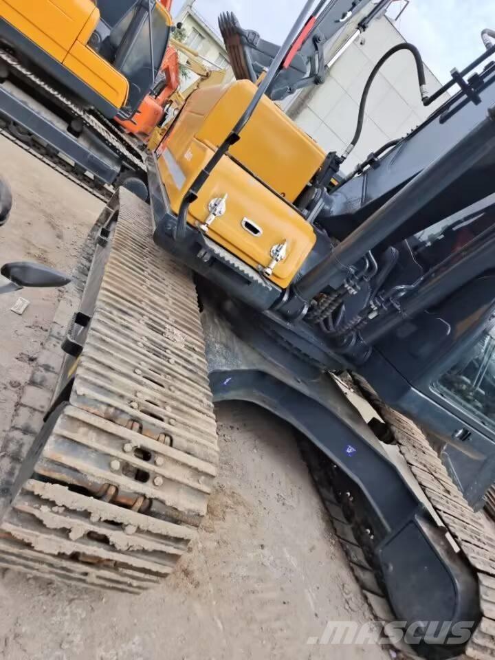 Hyundai 225 LC-9T 대형 굴삭기 29톤 이상