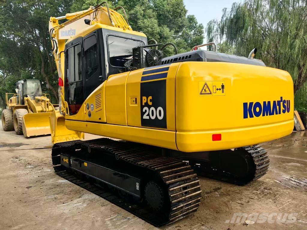 Komatsu PC 200-7 대형 굴삭기 29톤 이상