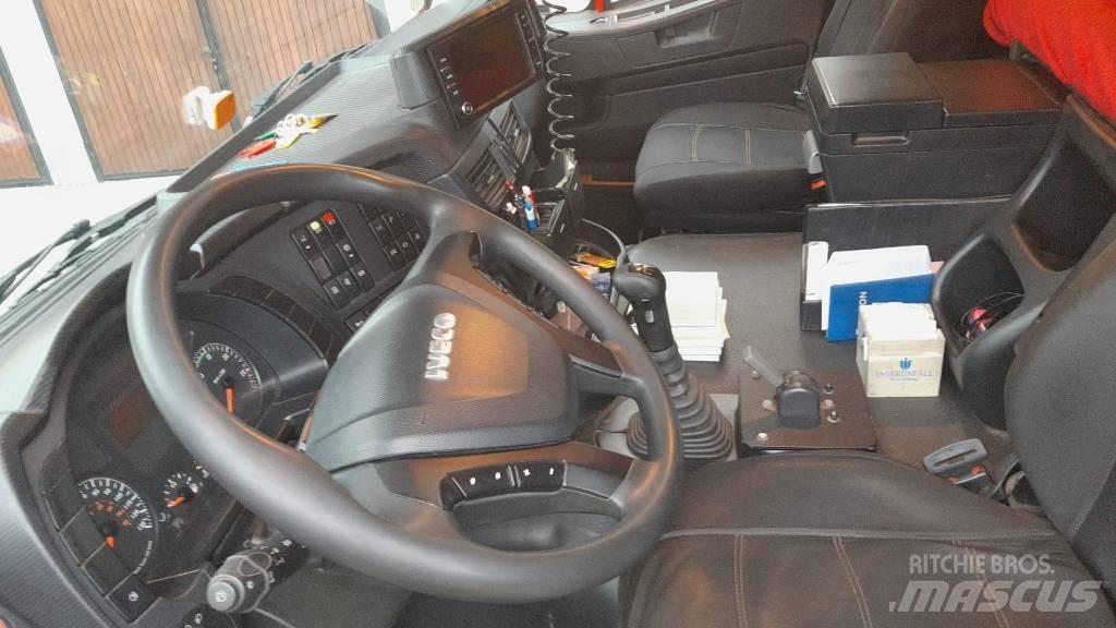 Iveco Trakker 450 크레인 트럭
