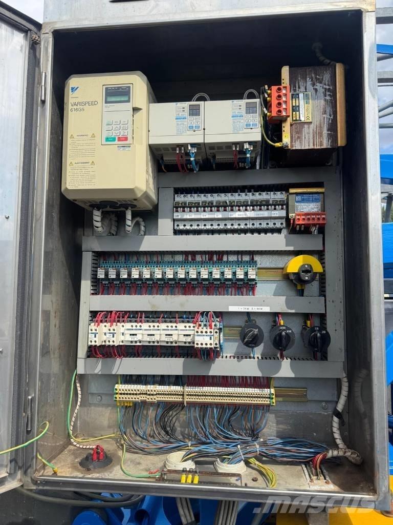  NEOFIN GHT 2250 자동 크레인
