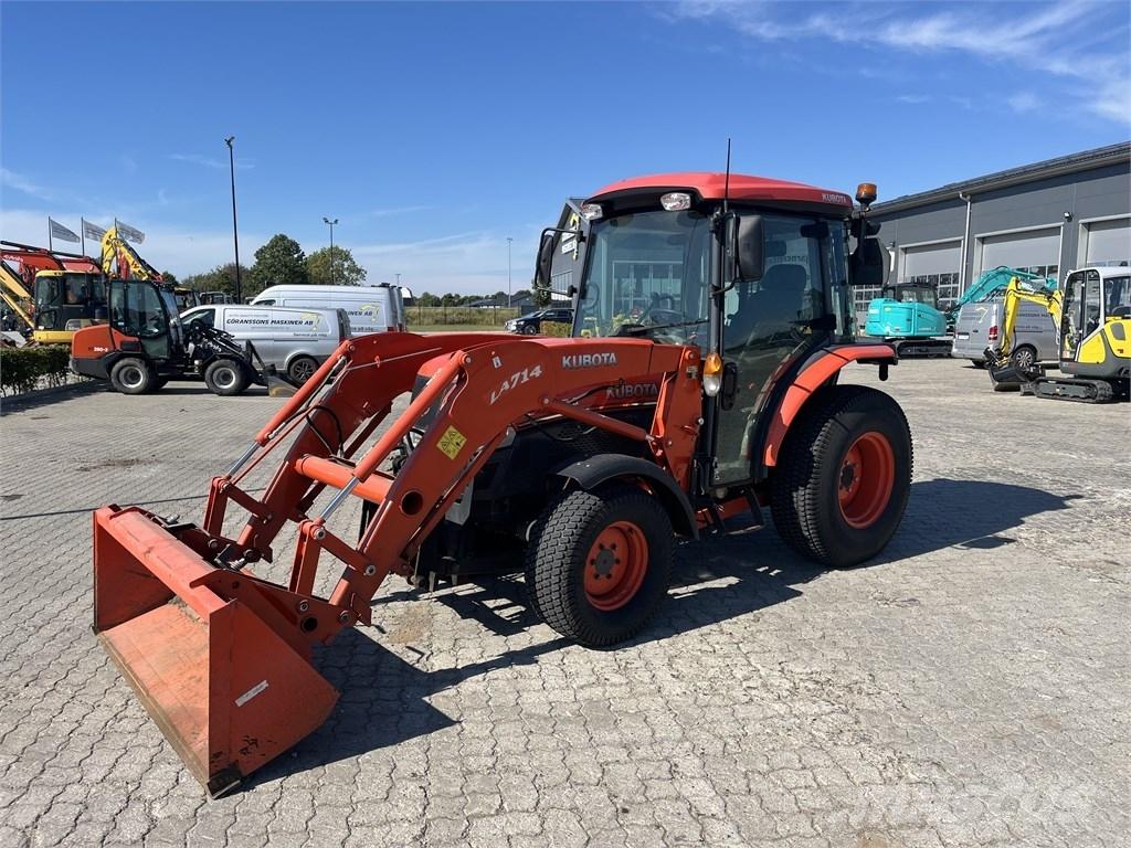 Kubota L 4240 HST 소형 트랙터