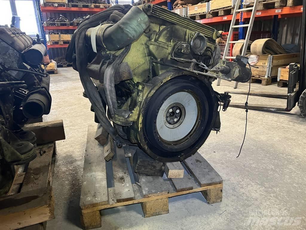 Deutz F6L413 엔진