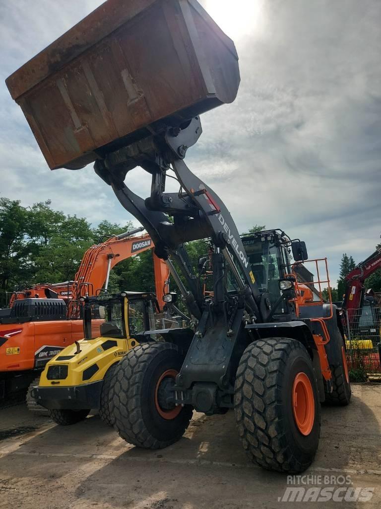 Develon DL 420 CVT-7  휠로우더