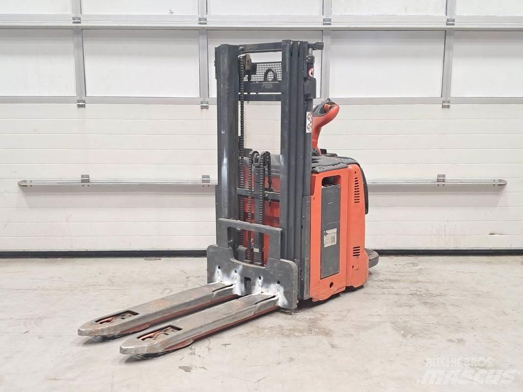 Linde D12 AP 포크리프트