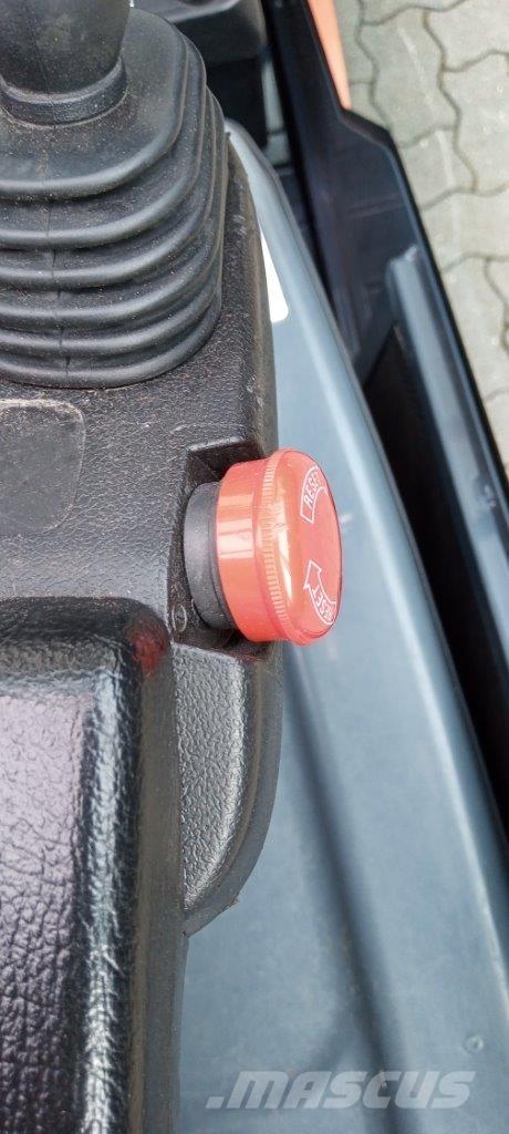 Toyota 8FBM20T 전동 지게차