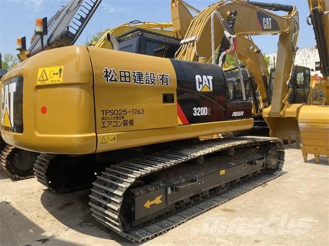 CAT 320 D2 대형 굴삭기 29톤 이상
