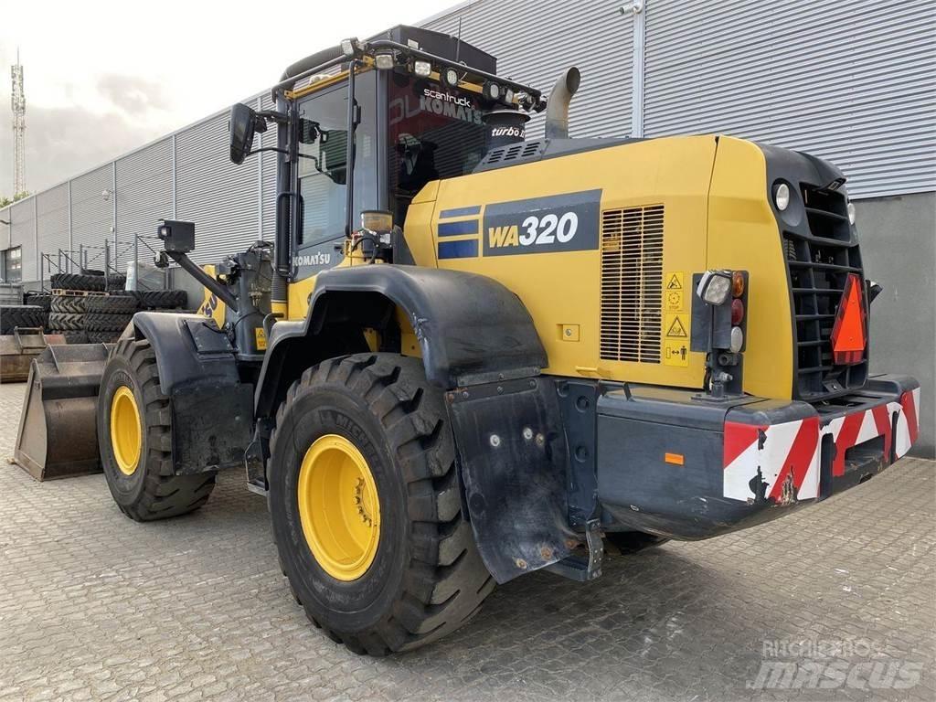 Komatsu WA320-8  휠로우더