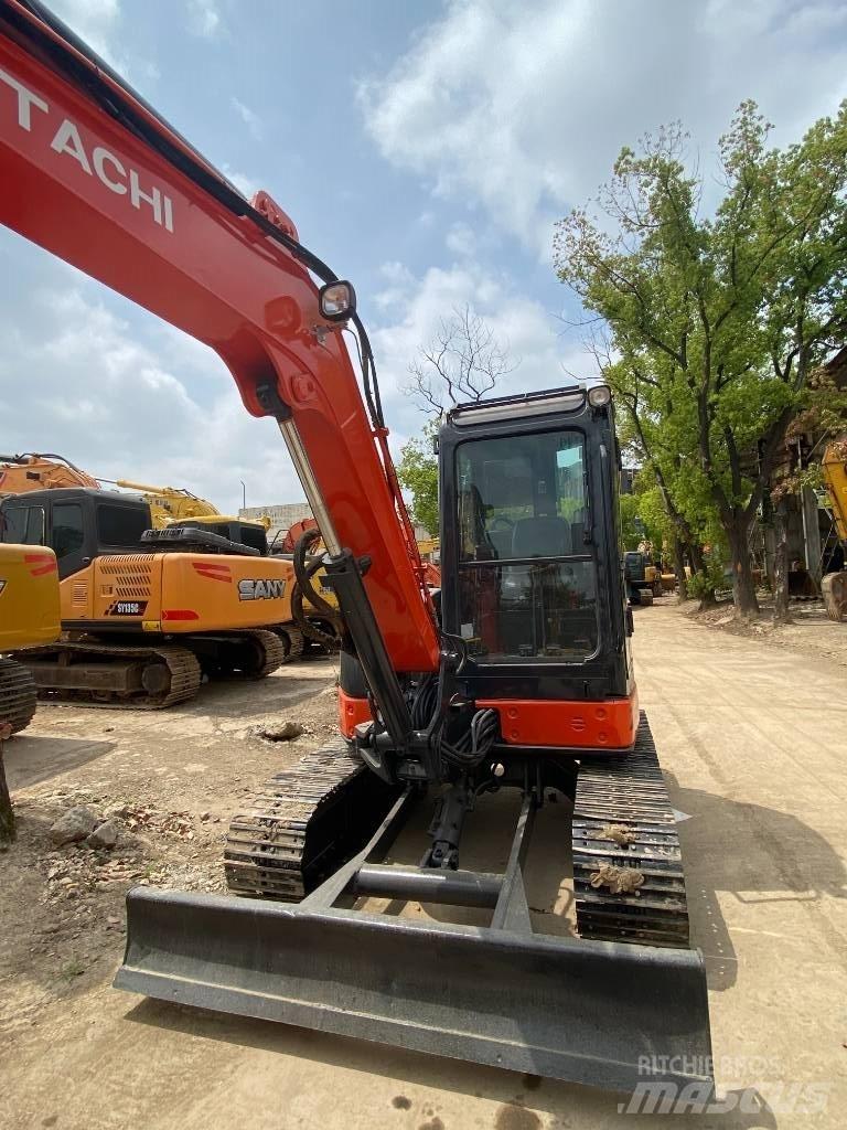 Hitachi ZX 50 U 소형 굴삭기 7톤 미만