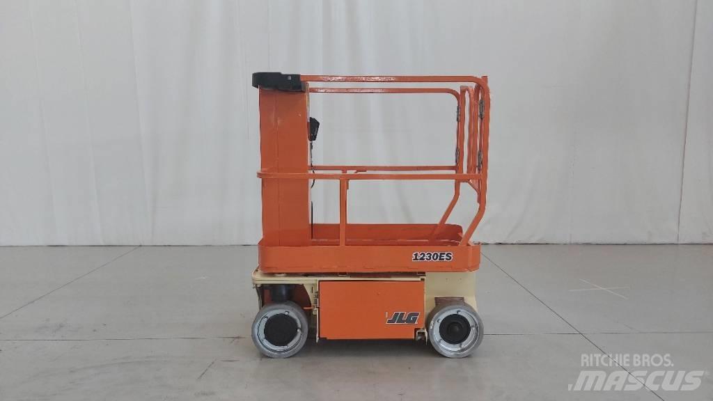 JLG 1230 ES 가위형 리프트