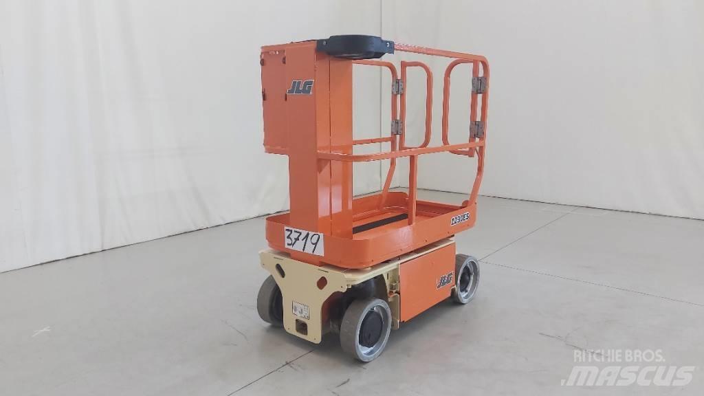 JLG 1230 ES 가위형 리프트